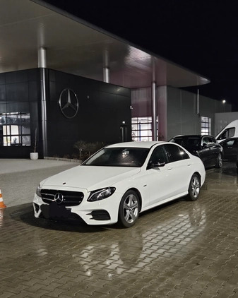 Mercedes-Benz Klasa E cena 131900 przebieg: 133405, rok produkcji 2018 z Płońsk małe 16